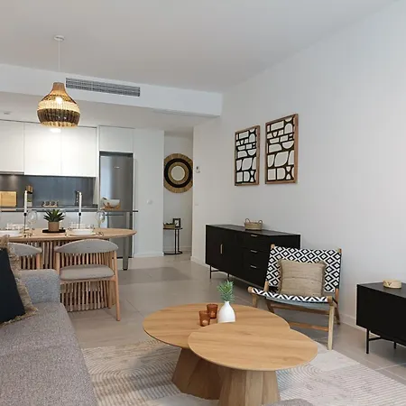 Casa Esquina إِستيبونا